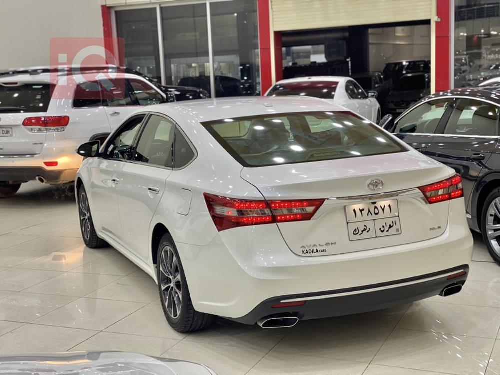 Toyota Avalon